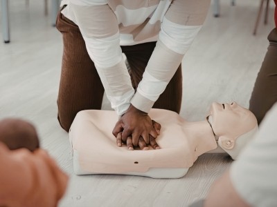 Reanimatie, Verstikking & AED bij Vaccinaties